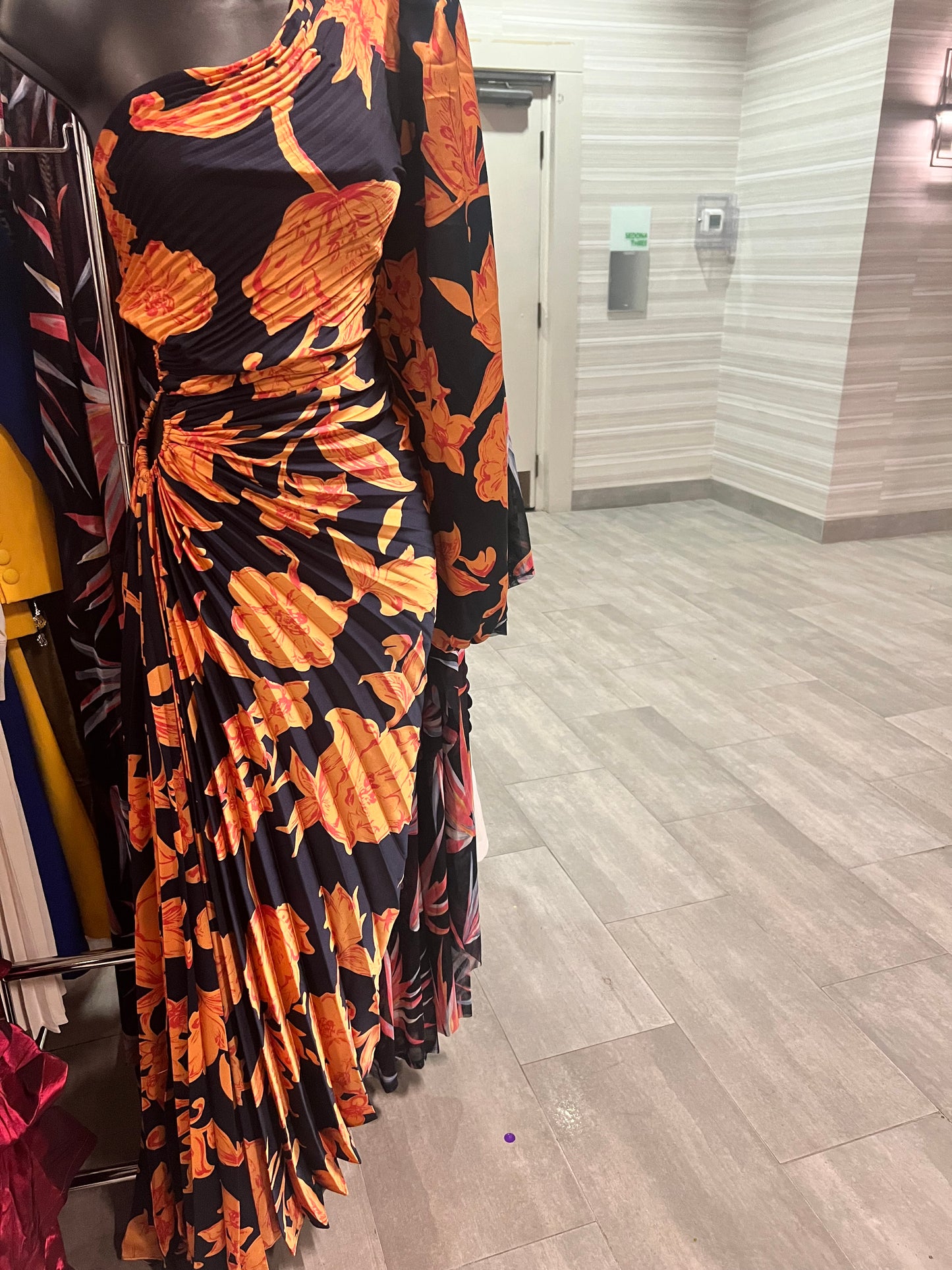 Pleats Plus Diva