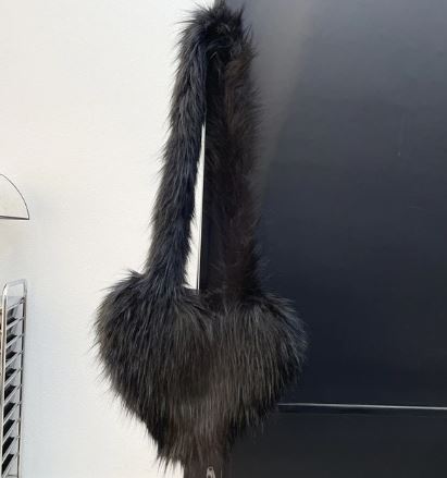 FLUFFY PURSE (PREORDER)