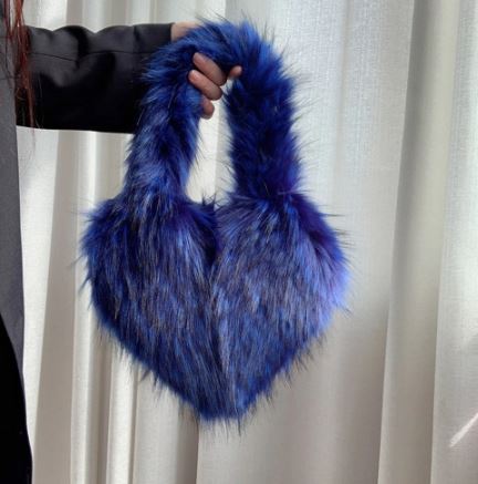 FLUFFY PURSE (PREORDER)