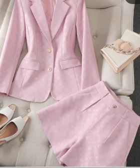 Details short pant suit (preorder)